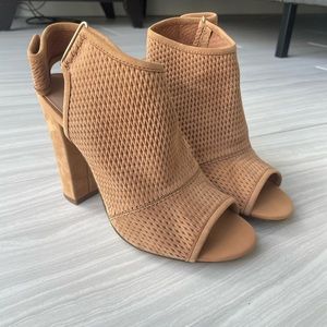 Tan sandal heels